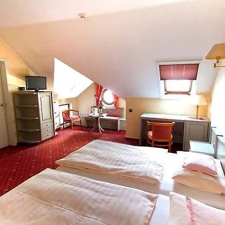 Hotel - Restaurant Dahm 4*