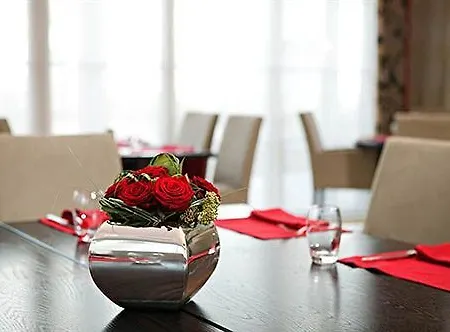 Hotel - Restaurant Dahm 4*