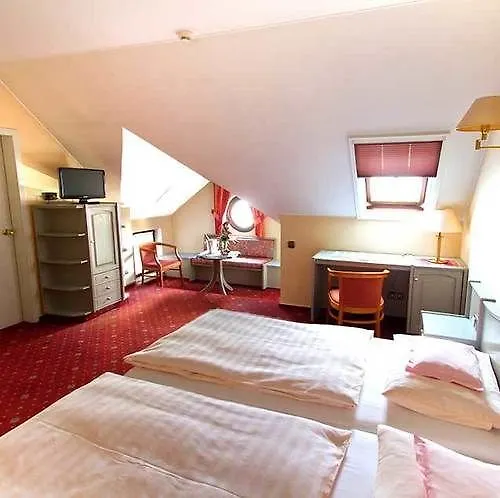 Hotel - Restaurant Dahm 4*